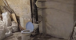 Демонтаж сантехкабины в панельном доме - цена от 1024 рублей | Сварной-Шбк
